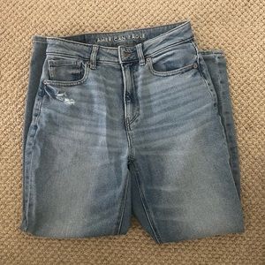 American Eagle Mom Jean